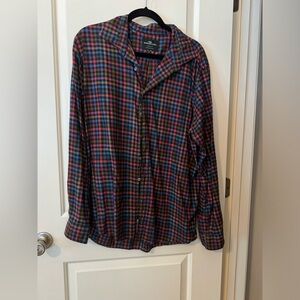 Men’s XL Rodd and Gunn shirt